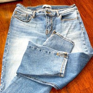 🔥 STS Blue Ankle Cropped Jeans